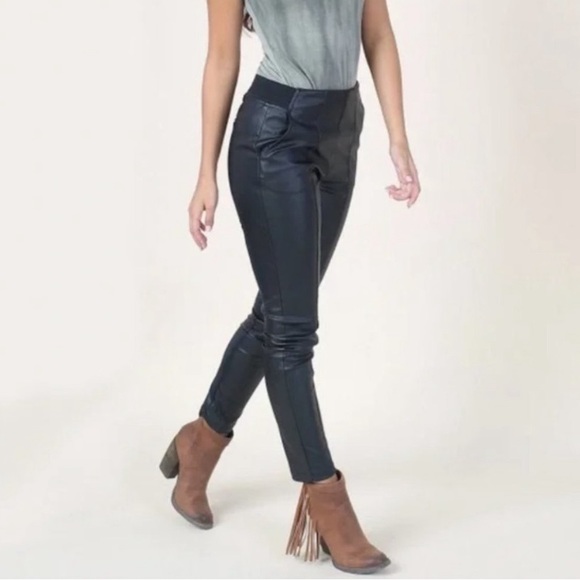 Alter’d State Vegan Faux Leather pants. Medium - Picture 2 of 8